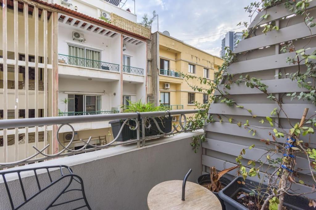 Cranberry 1-br Toot In Mar Mikhael