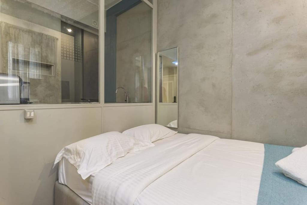 Cranberry 1-br Toot In Mar Mikhael Apartment Beirut